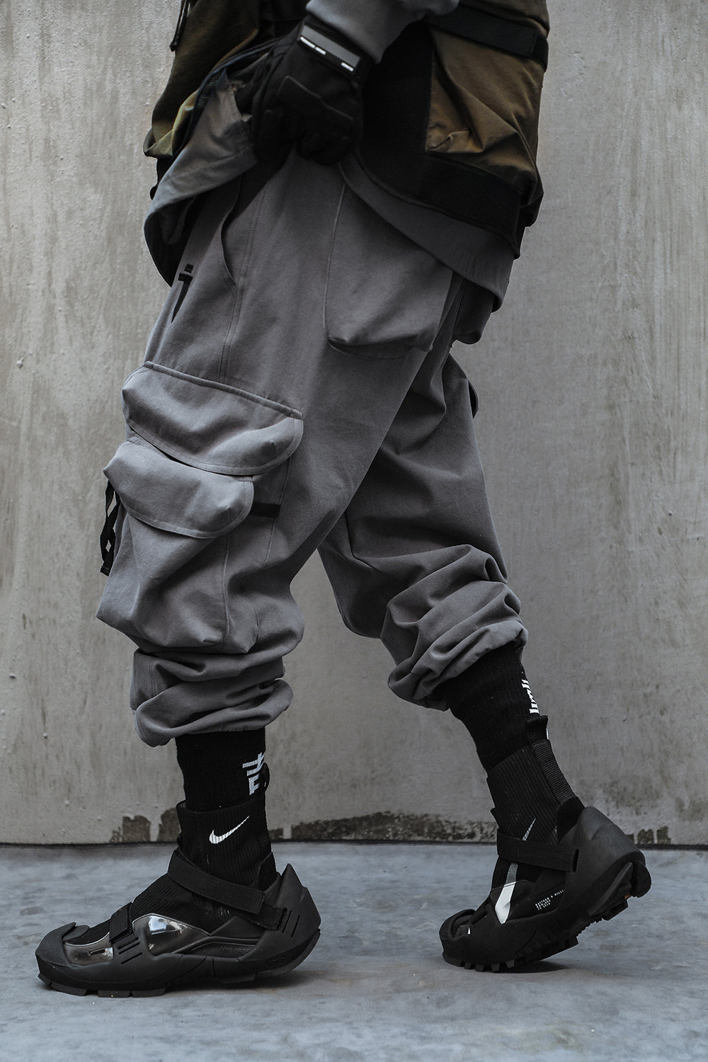 HiP23 Industrial Movement Pants by MyHackerTech
