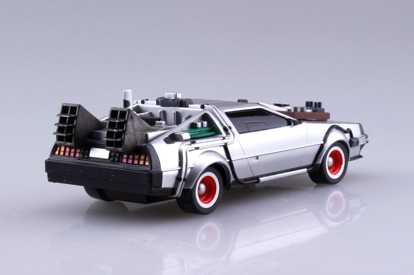 Back to the Future Part III pull-back DeLorean 1:43 scale plastic model kit by MyHackerTech