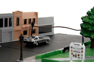 Back to the Future die-cast Courthouse diorama with DeLorean & Toyota vehicles by MyHackerTech