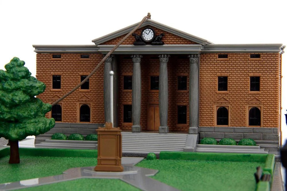 Back to the Future die-cast Courthouse diorama with DeLorean & Toyota vehicles by MyHackerTech