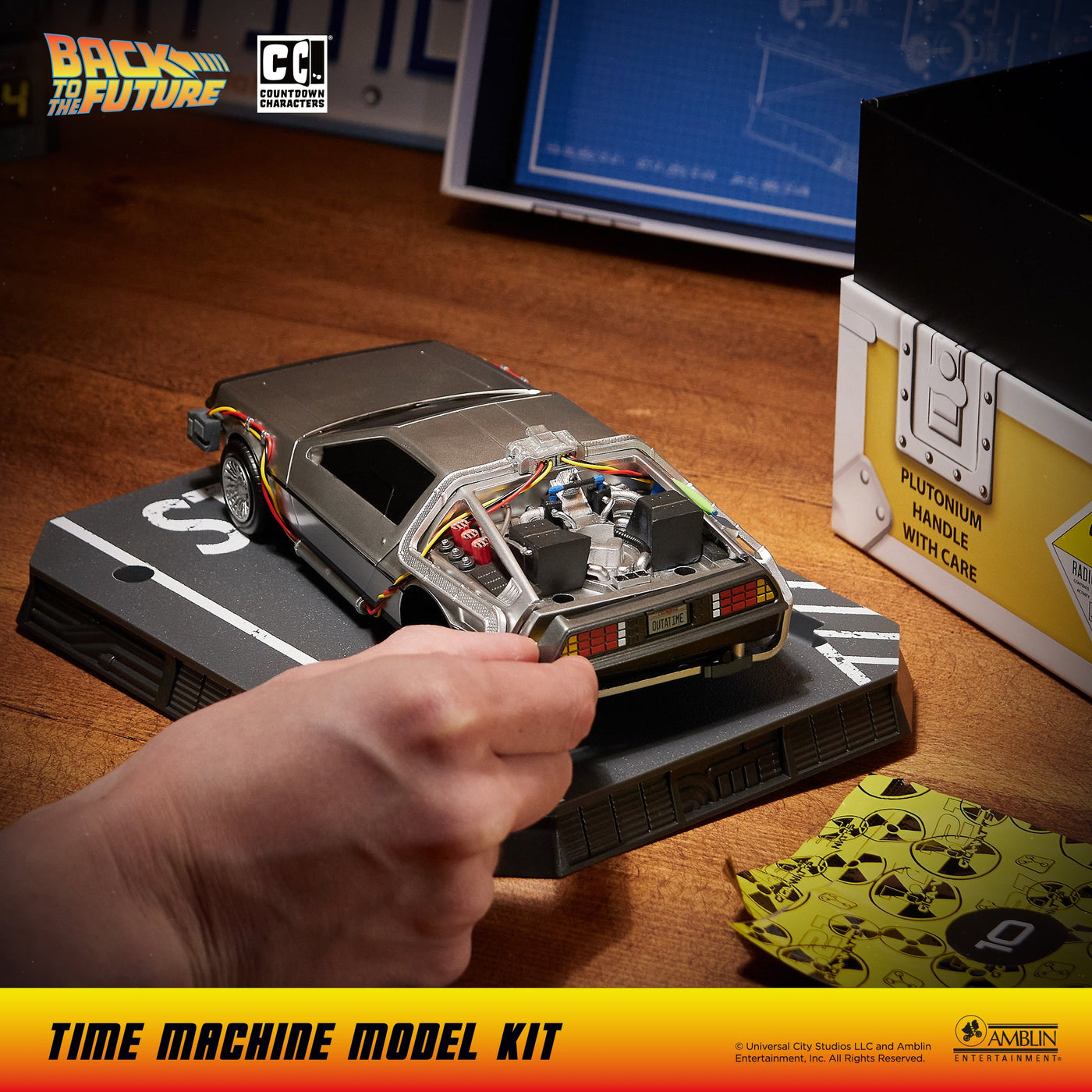 Back to the Future: Time Machine Model Kit by MyHackerTech