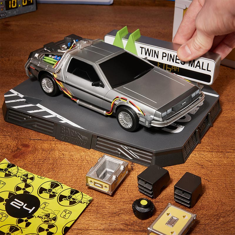 Back to the Future: Time Machine Model Kit by MyHackerTech