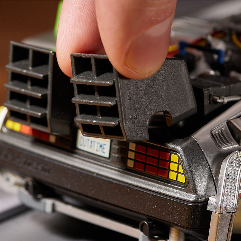 Back to the Future: Time Machine Model Kit by MyHackerTech