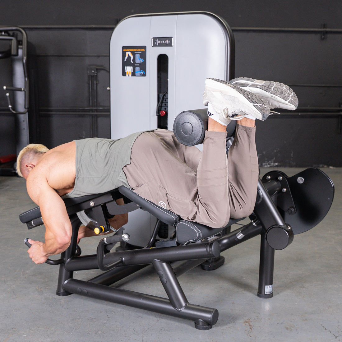 Vogue Leg Extension/Prone Leg Curl Combo - Muscle D Fitness - Seated ...