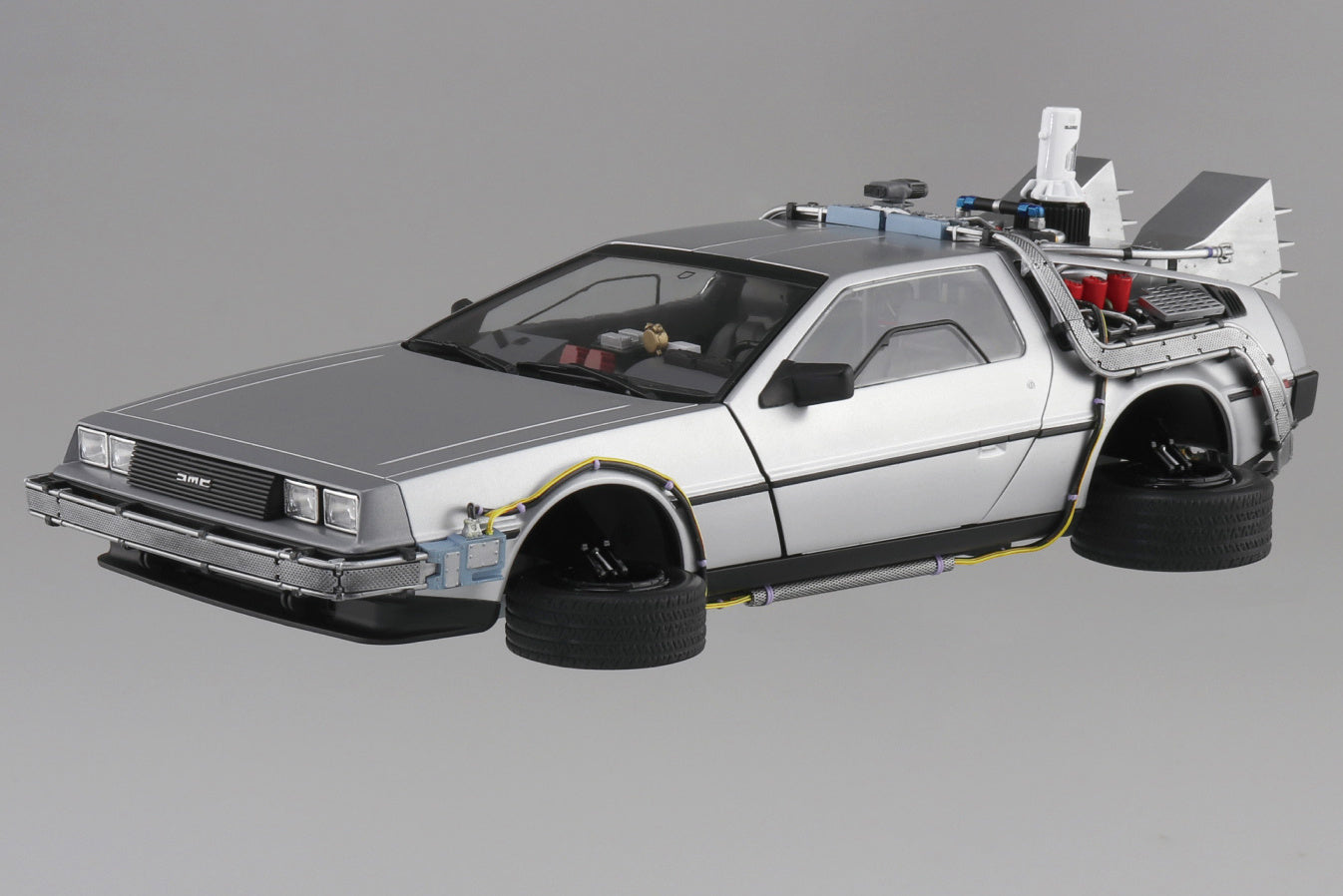 Back to the Future Part II DeLorean Time Machine 1:24 Scale Model Kit by MyHackerTech
