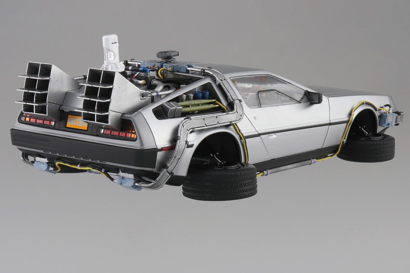Back to the Future Part II DeLorean Time Machine 1:24 Scale Model Kit by MyHackerTech