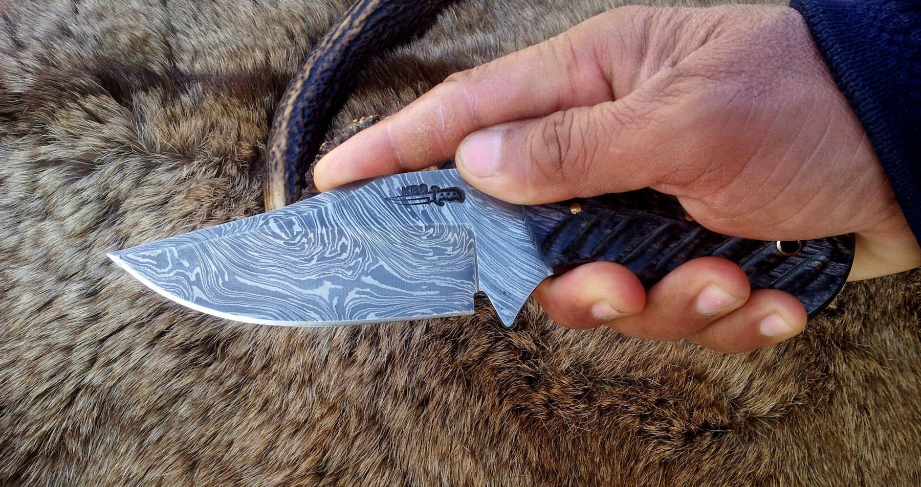 Custom Damascus Steel Field Dressing Deer Skinning Knife with Exotic Pakka Wood Handle – 8.5 Inch Hunting Knife by MyHackerTech