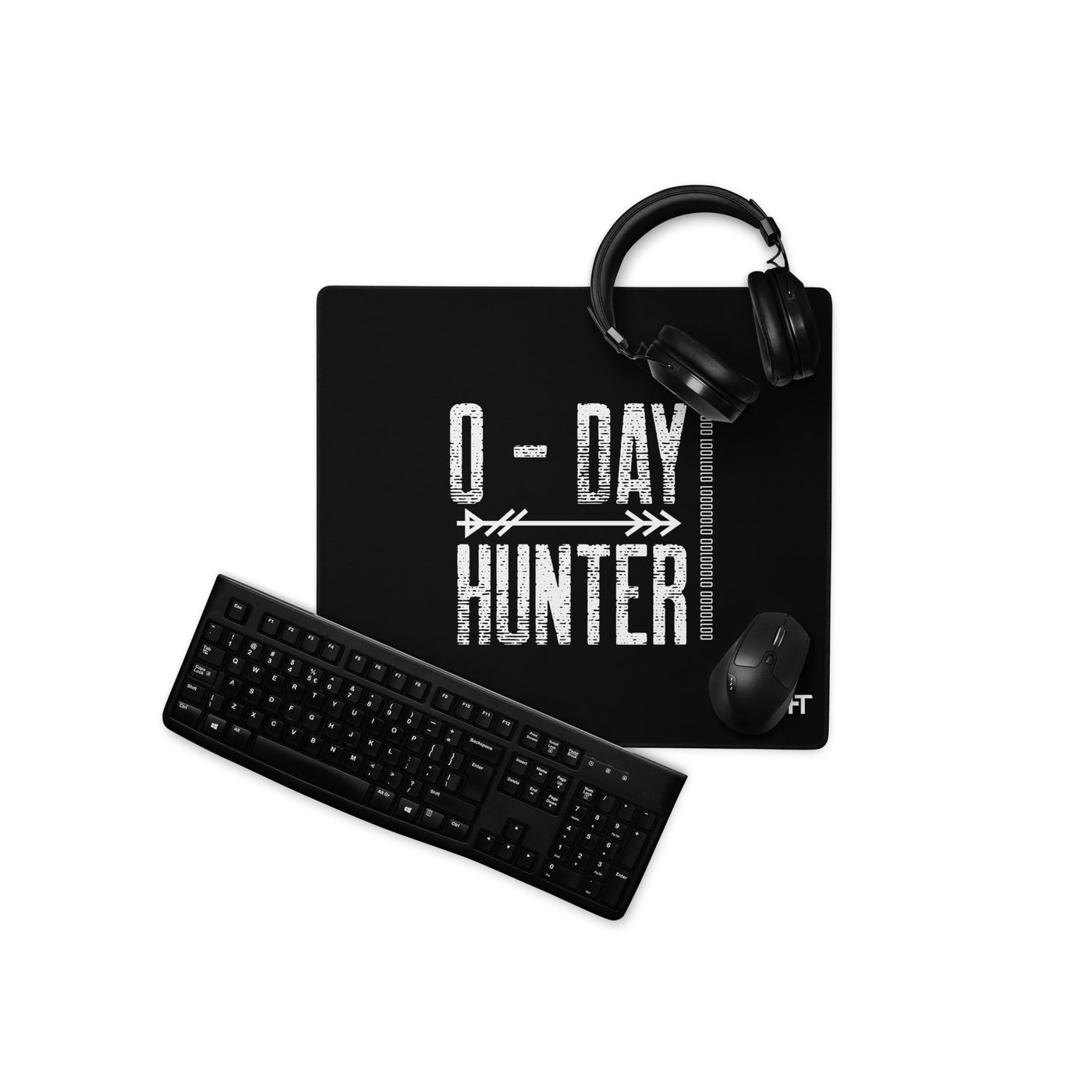 0-day hunter V8 - Desk Mat