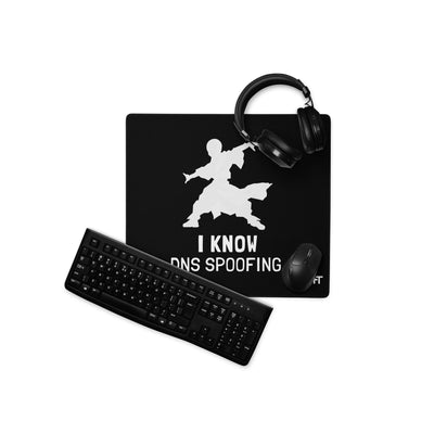 I Know DNS Spoofing - Desk Mat