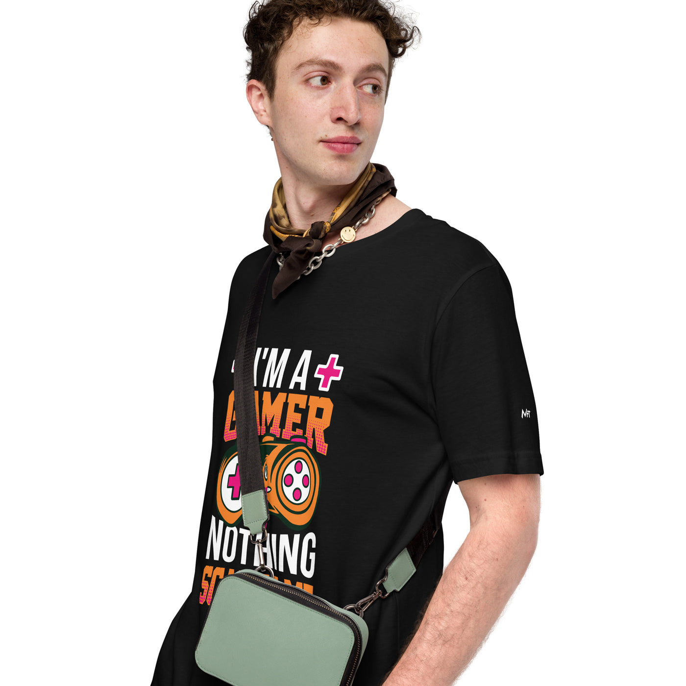 I am a Gamer; Nothing Scares me - Unisex t-shirt