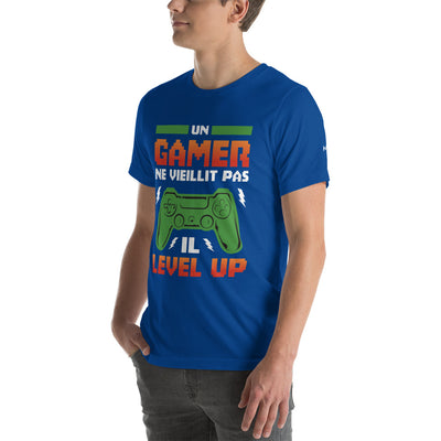 Un GAMER NE VIEILLIT PAS IL Level Up - Unisex t-shirt