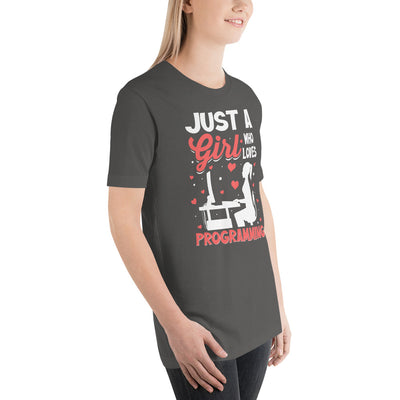 Just a girl who loves programming Unisex t-shirt